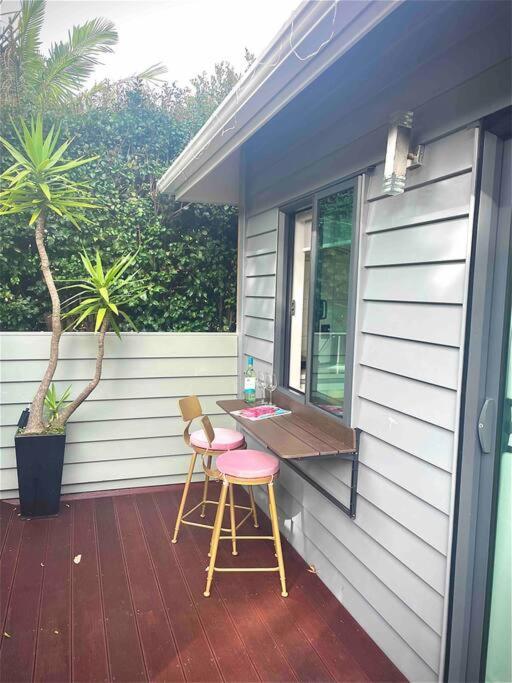 Delightful Little House & Chateau Charme Suite Auckland Extérieur photo